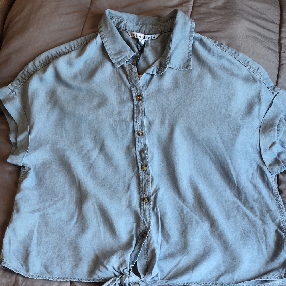 Lola Rivera Women's Light Blue Button-Up Tie-Front Top